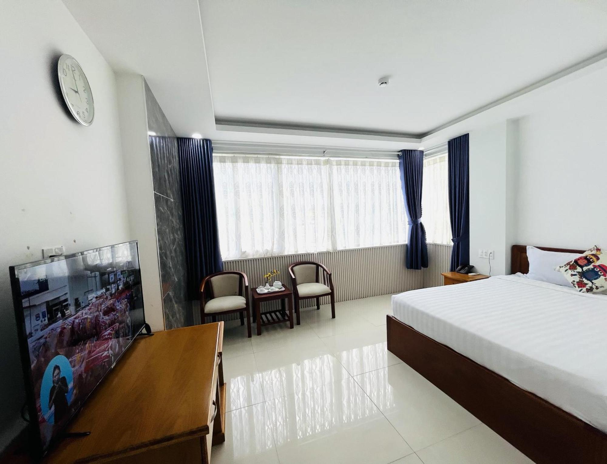 Palace Boutique Hotel Rạch Giá Exterior photo